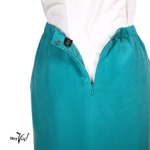 Vintage Green Silk Pencil Skirt, Fully Lined, Elastic Waist 30-34" ML - Hey Viv - Picture 5 of 7